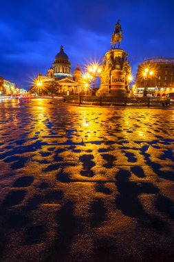 sankt-peterburg akşam