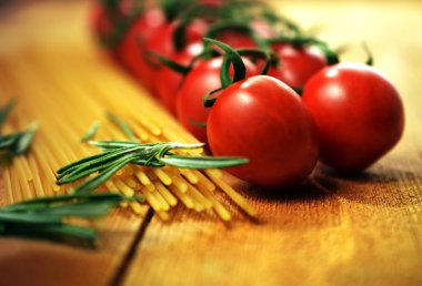 Domates asma ve makarna