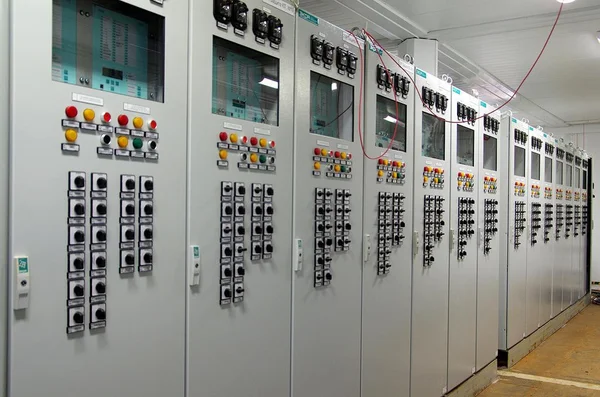 электричество подстанция строительство вольт строители провода свет кабель контакты