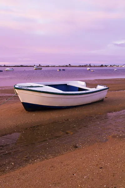 Sunrise with fishing boats — Stock Photo, Image