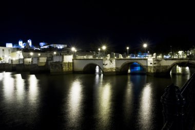 Geceleri Tavira şehri