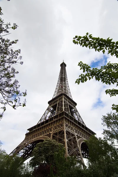 Ikoninen Eiffel-torni — kuvapankkivalokuva