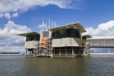 modern akvaryum bina