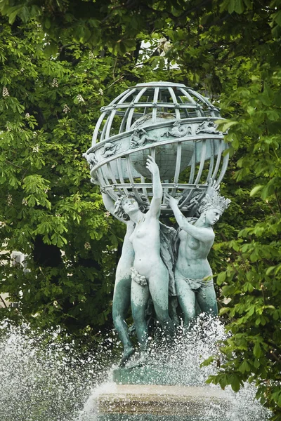 Estatua del Jardín de Luxemburgo en París, Francia — Foto de Stock