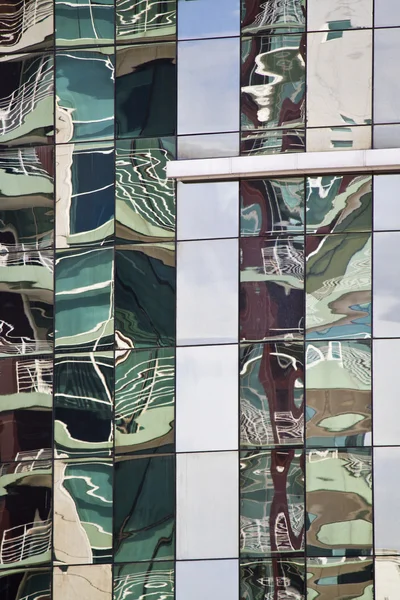 现代建筑玻璃详细信息 — 图库照片