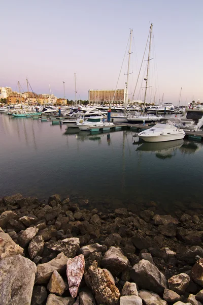 Marina with recreational boats — Stock Photo, Image