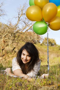 Balonlu kız