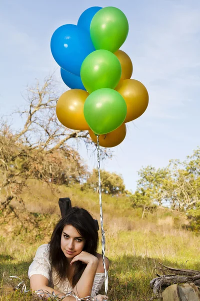 Chica con globos —  Fotos de Stock