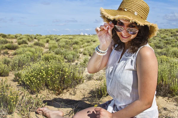 Beautiful summer girl — Stock Photo, Image