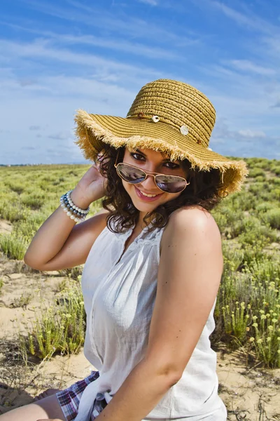 Beautiful summer girl — Stock Photo, Image