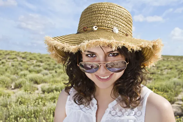 Beautiful summer girl — Stock Photo, Image