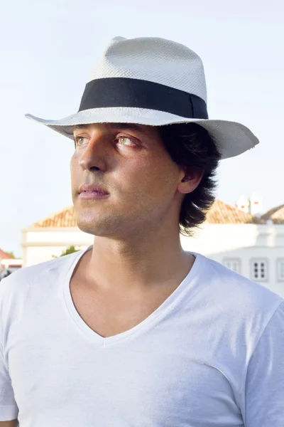 Homem bonito com chapéu — Fotografia de Stock
