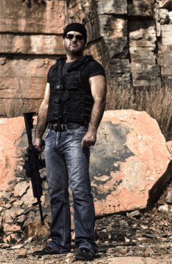 makine silahlı adam