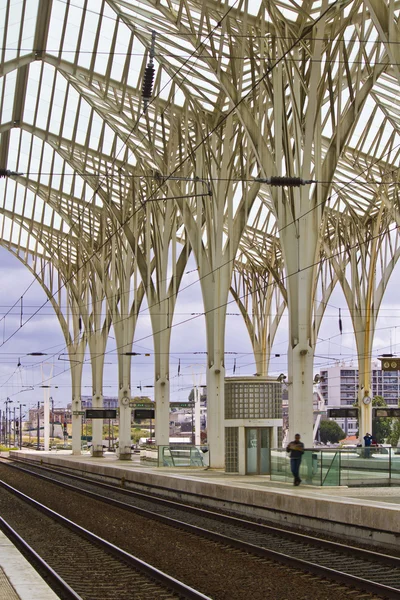 Modern architectural design of a train station — Stock Photo, Image