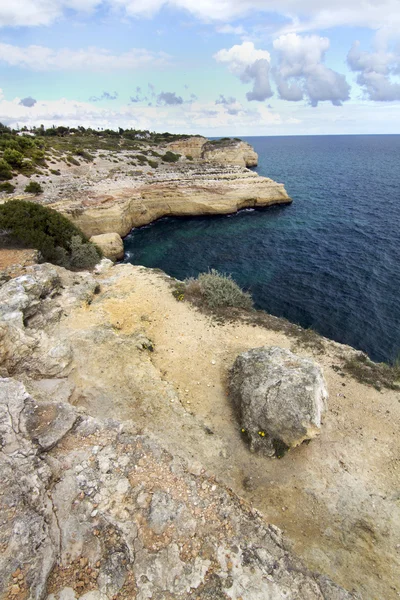 Natural coastline of Algarve — Stock Photo, Image