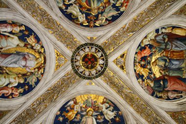 Saint Peter's Basilica içinde