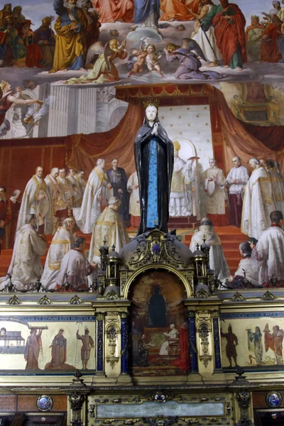 Wewnątrz Bazyliki Świętego Piotra — Zdjęcie stockowe