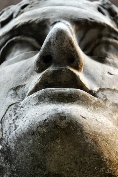 Antigua estatua romana — Foto de Stock