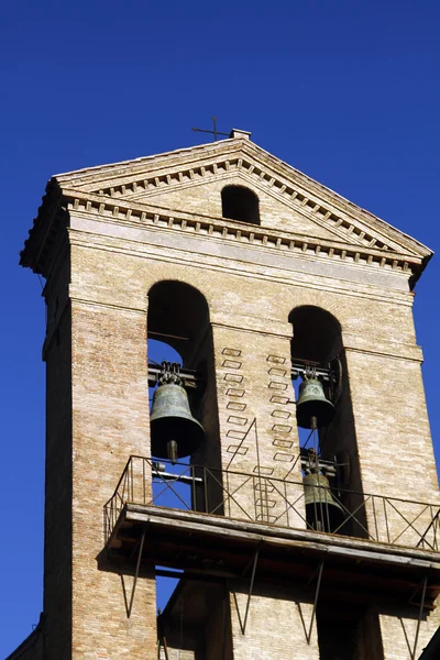 Klocktornet av basilikan St Mary av altaret i himlen — Stockfoto