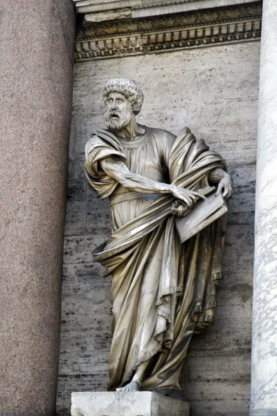 Statue of Saint Peter — Stock Photo, Image