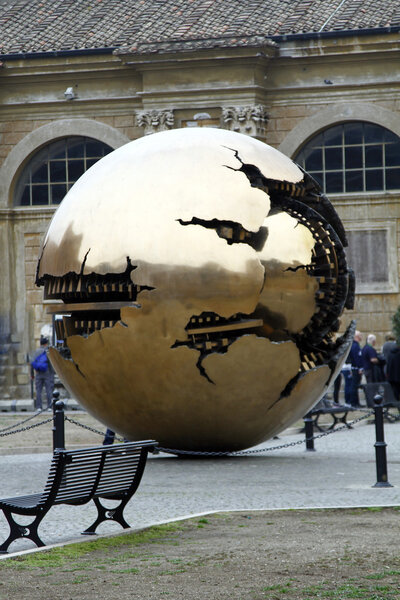 Сфера внутри сферы
