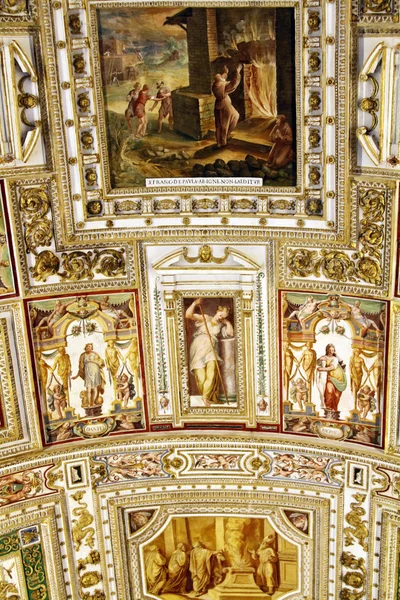 Plafond details van de Vaticaanse musea — Stockfoto