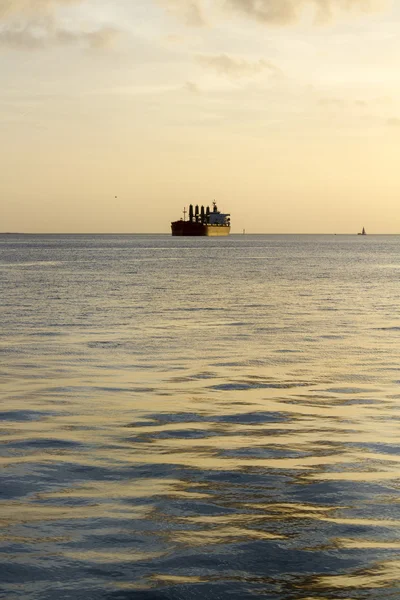 Groot vrachtschip — Stockfoto