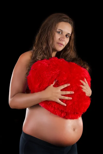 Bella ragazza incinta in studio . — Foto Stock