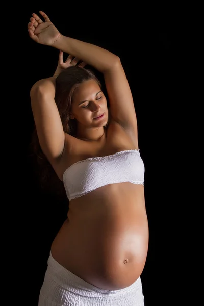 Stüdyo güzel hamile kız. — Stok fotoğraf