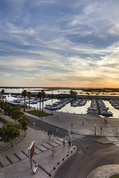 Breed uitzicht op de jachthaven — Stockfoto