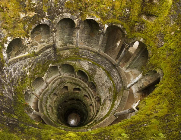 Parque Quinta da Regaleira, Sintra, Portugal — Fotografia de Stock