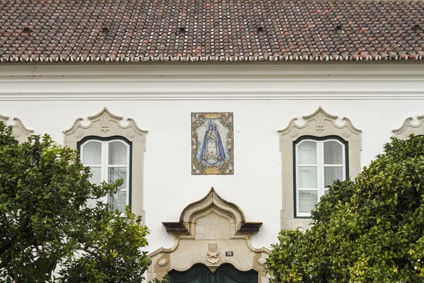 Les bâtiments historiques traditionnels de la ville de Faro — Photo