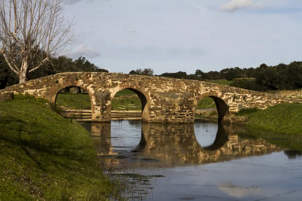 Ponte romana antiga — Fotografia de Stock