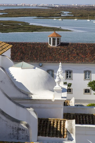 Iglesia en el casco antiguo de Faro —  Fotos de Stock