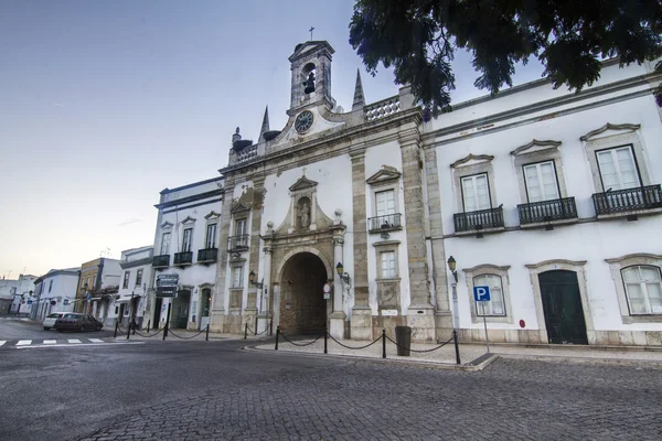 Arco principal entrada para a cidade velha de Faro — Fotografia de Stock