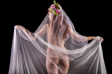 şeffaf bir bez ile kız