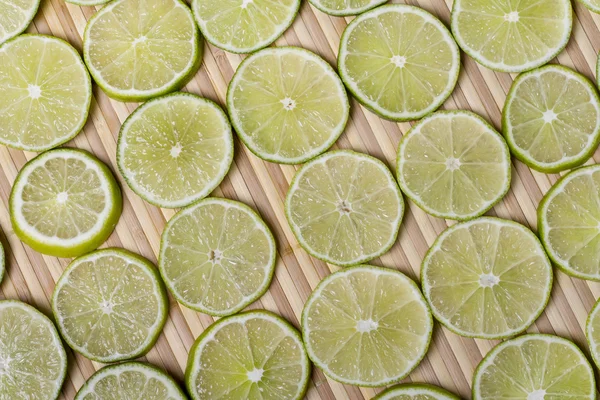 Bund runde Scheiben Limettenfrüchte — Stockfoto
