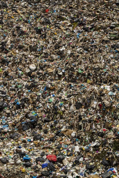 Lugar de vertido masivo de basura —  Fotos de Stock