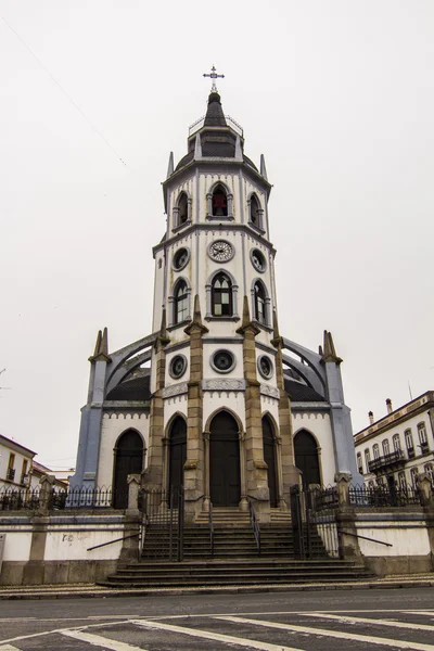 Gotisk kyrka i reguengos de monsaraz city — Stockfoto