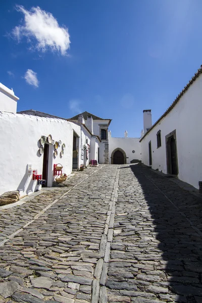 Calles del pueblo histórico de Monsaraz — Foto de Stock