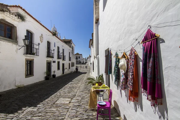 Calles del pueblo histórico de Monsaraz —  Fotos de Stock