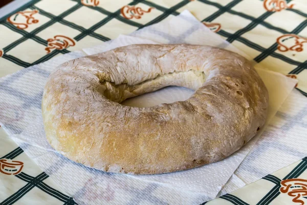 Rolo redondo de pão tradicional — Fotografia de Stock