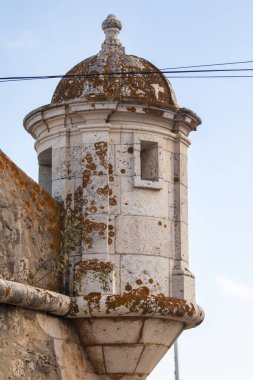 Eski taş kale Lagos şehrinde, Algarve, Portekiz.