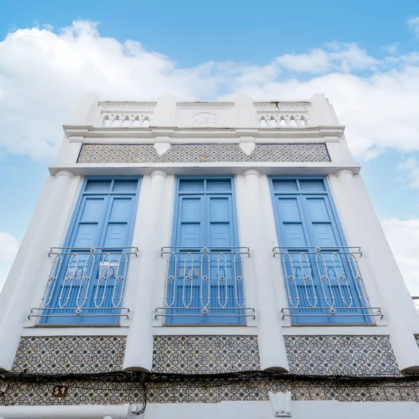 Typowa Architektura Zabytkowych Budynków Stylu Algarve Położonych Olhao Portugalia — Zdjęcie stockowe