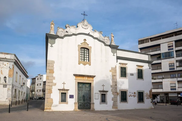Vista Cerca Iglesia Cruz Ubicada Faro Portugal —  Fotos de Stock