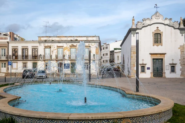 Plaza Fontanną Cruz Faro Portugalia — Zdjęcie stockowe