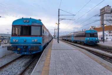 Portekiz, Algarve, Faro şehrindeki tren istasyonunun görüntüsü.