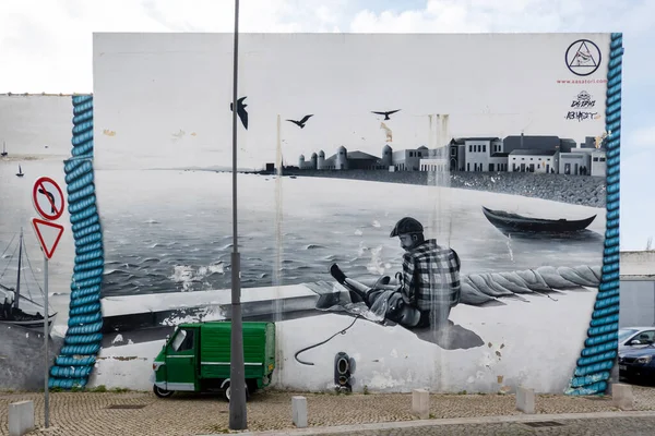 Olhao Portugal 2022年2月13日 当地艺术家在奥尔霍市上的美丽涂鸦 描绘了葡萄牙奥尔霍市渔民的灵魂和精神 — 图库照片