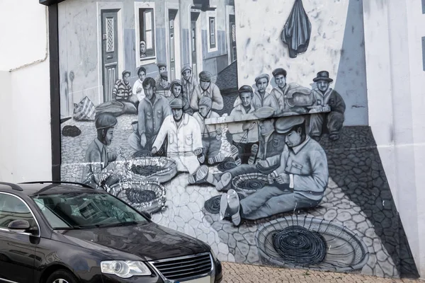 Olhao Portugal 2022年2月13日 当地艺术家在奥尔霍市上的美丽涂鸦 描绘了葡萄牙奥尔霍市渔民的灵魂和精神 — 图库照片
