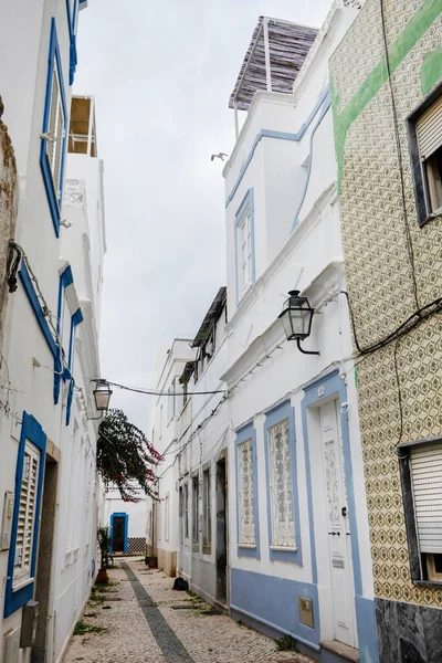 Arquitectura Típica Edificios Rústicos Del Algarve Con Calles Estrechas — Foto de Stock